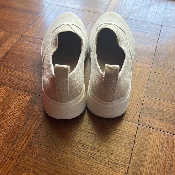 Eileen Fisher Off-White Casual Slip-Ons - Picture 3 of 3